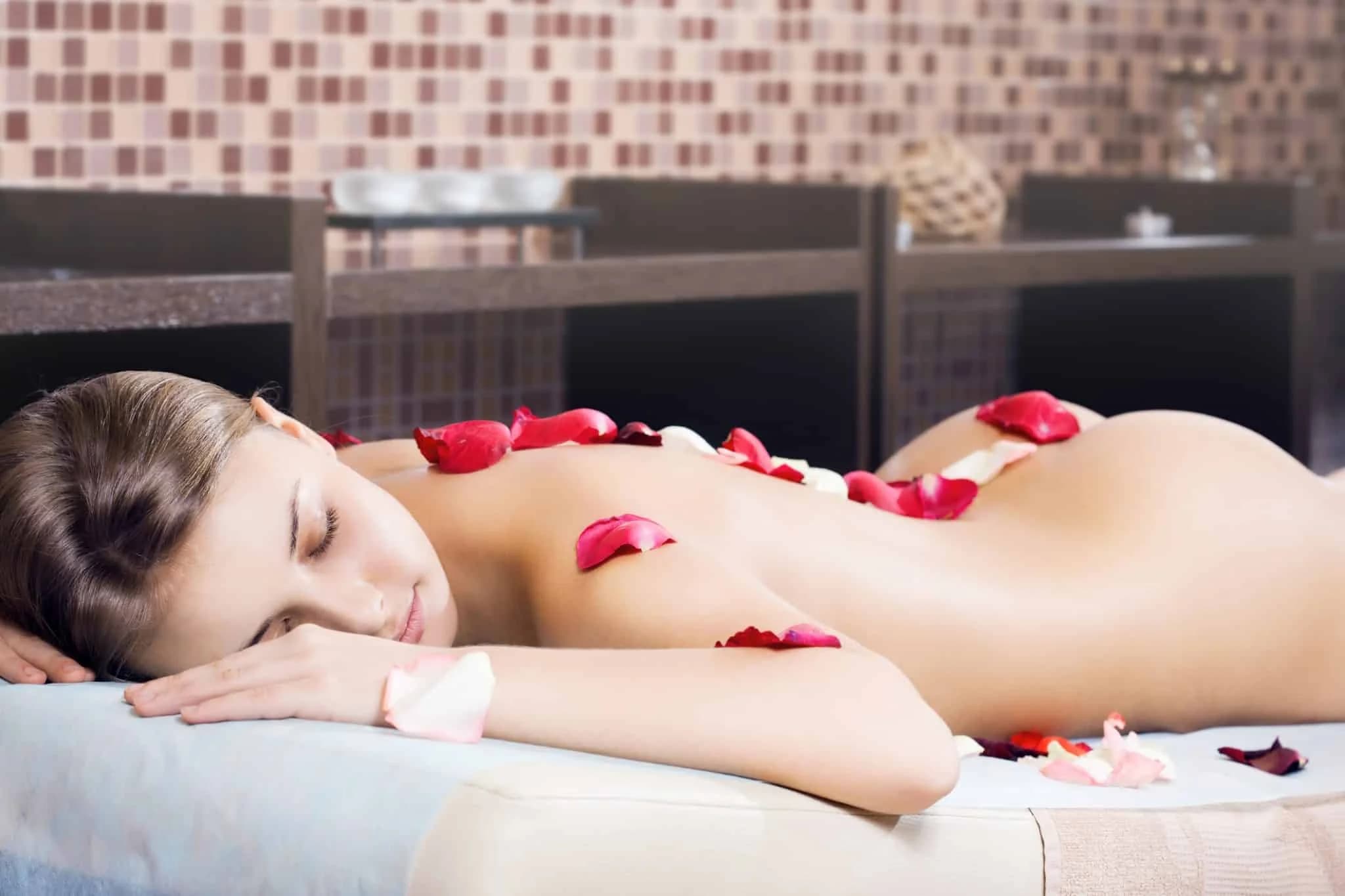 The Ultimate Guide to At-Home Sensual Massage